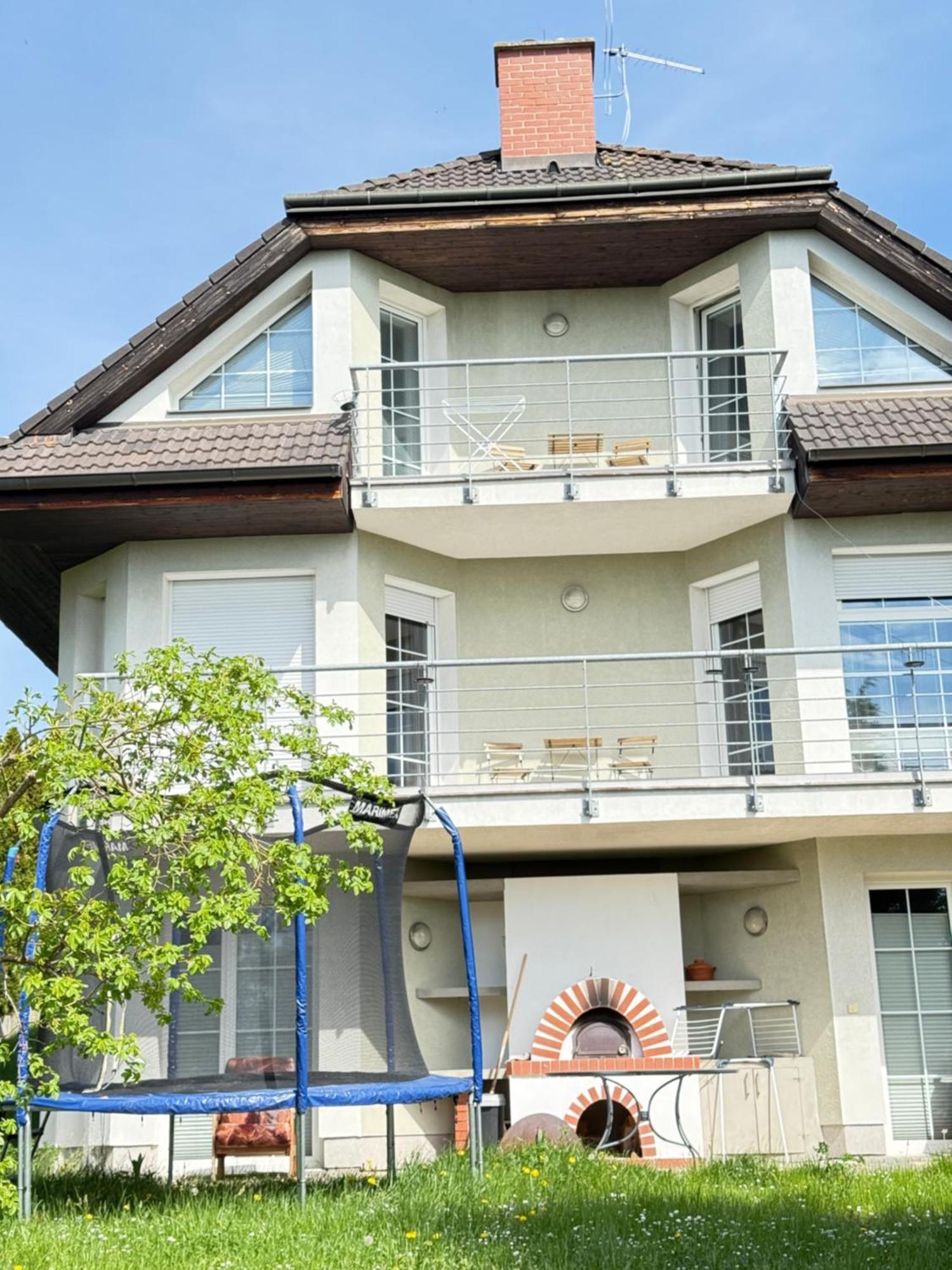 Diamondvilla, 4 Bedroom Apartment, Garden & Spa Prague Exterior photo